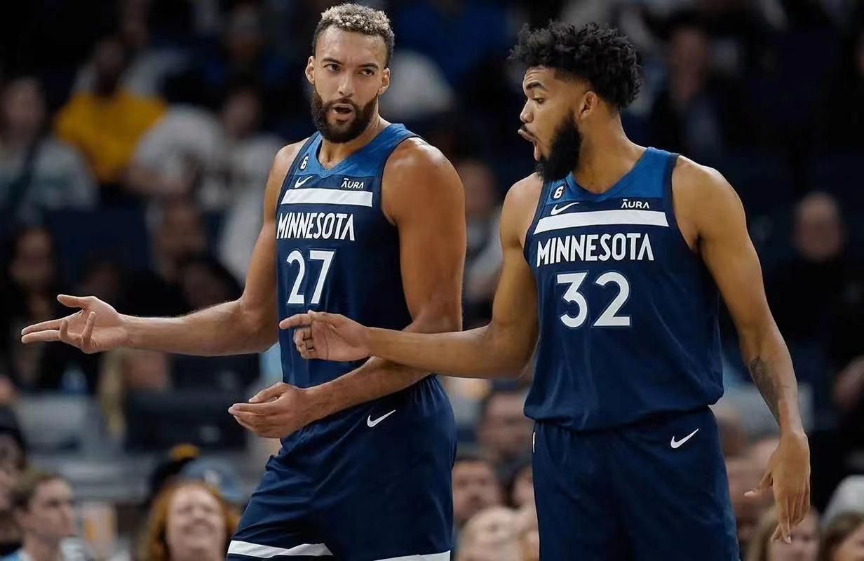 TheShy重要时刻出色防守,雄鹿带队取胜!比赛高潮迭起 TheShy重要时刻出色防守,雄鹿带队取胜!比赛高潮迭起