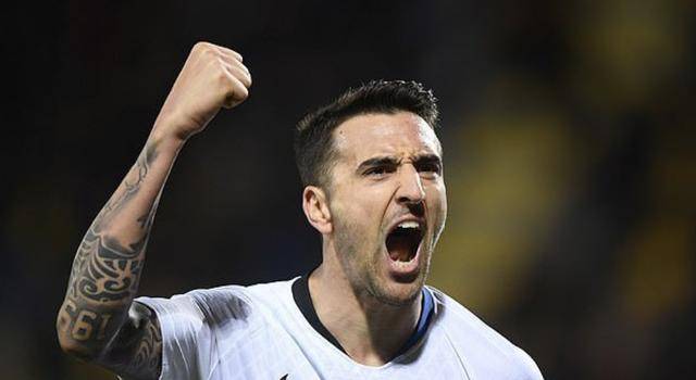 包含冲刺阶段塞维利亚调整名单以备意甲，内部沟通环节打磨，媒体盛赞，年轻球员得到机会的词条